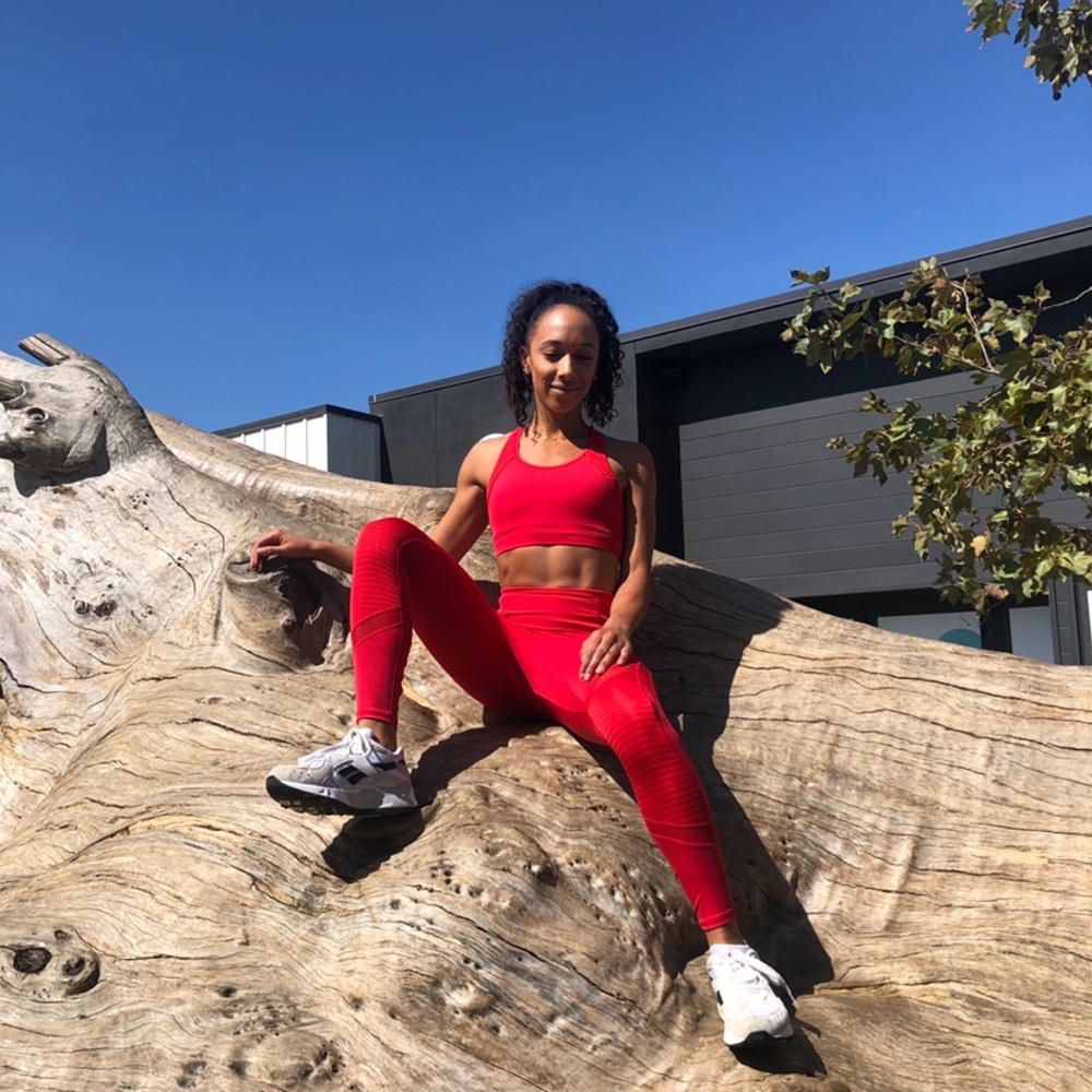 Red Fabletics workout set (S)